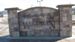 I-5 Woodburn welcome sign